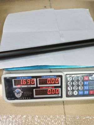 Porta deslizante com tubo de aço inoxidável de 25 mm de diâmetro e alta resistência à corrosão