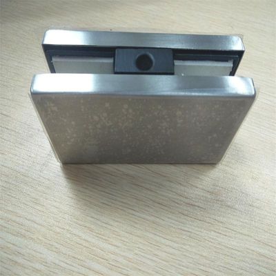 Ferradura de chuveiro de liga de zinco durável para vidro de banheiro Performance de longa vida