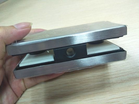 Ferradura de chuveiro de liga de zinco durável para vidro de banheiro Performance de longa vida