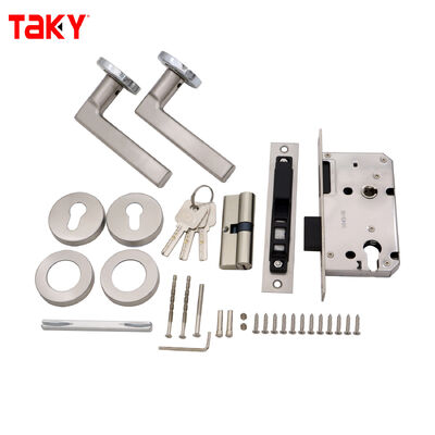 Bom preço Maçanetas de porta em forma de L de aço inoxidável de design moderno com maçaneta de porta de madeira interior com trava on-line